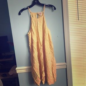Yellow dress